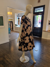 Load image into Gallery viewer, Dress
