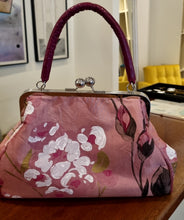 Load image into Gallery viewer, Handbag
