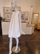 Load image into Gallery viewer, Dress
