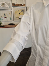 Load image into Gallery viewer, Blouse/ Shirt
